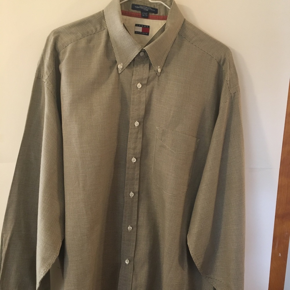 Tommy Hilfiger Button Down Dress Shirt